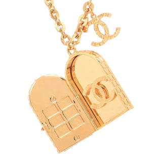 Chanel 31 Rue Cambon Door Pendant Necklace Gold Tone CC Logo Charm Vintage
