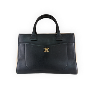 Chanel Black and Ivory Grained Calfskin Neo Executive Medium Tote Bag