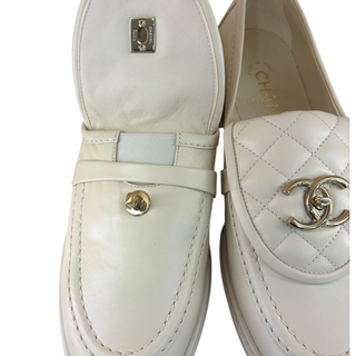 Chanel Ivory Lambskin Quilted CC Turnlock Loafers Size 39