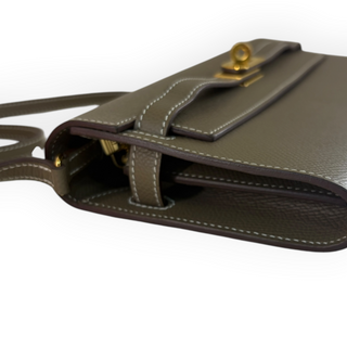 Hermès Etoupe Epsom Kelly Classique Wallet with Gold Hardware