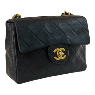 Chanel Vintage Black Quilted Lambskin Classic Flap Shoulder Bag 24K Gold Hardware