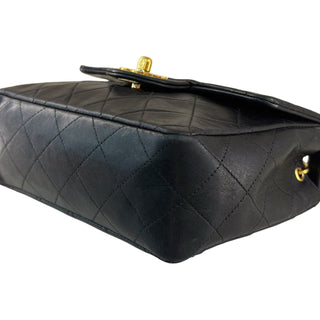 Chanel Vintage Black Quilted Lambskin Classic Flap Shoulder Bag 24K Gold Hardware