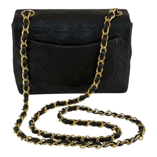 Chanel Vintage Black Quilted Lambskin Classic Flap Shoulder Bag 24K Gold Hardware