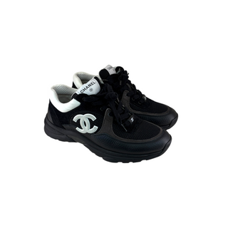 Chanel Black and White CC Logo Leather and Mesh Trainers Size 38.5