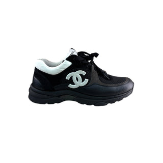 Chanel Black and White CC Logo Leather and Mesh Trainers Size 38.5
