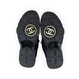 Chanel Black and White CC Logo Leather and Mesh Trainers Size 38.5