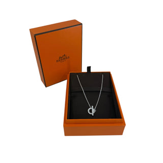 Hermès 18K White Gold Finesse Diamond Pendant Necklace
