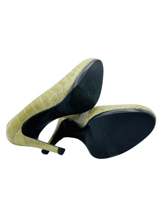 Hermès Olive Green Alligator skin  V Cuff Heels