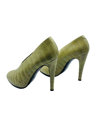 Hermès Olive Green Alligator skin  V Cuff Heels