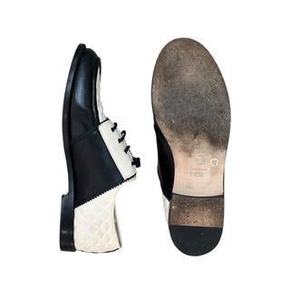 Chanel Black & White Quilted Leather Lace-Up Brogues