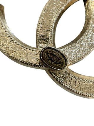 Chanel Pearl & Resin Brooch With Tweed Border And Crystal CC Logo