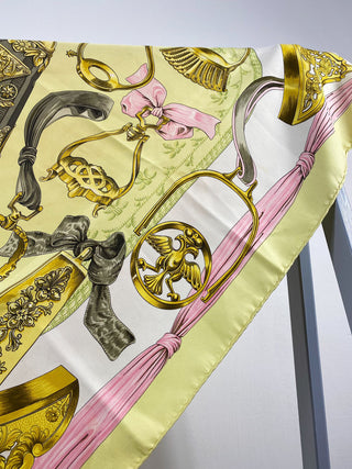 HERMÈS Silk Scarf Golden & Pink
