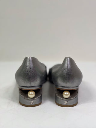Chanel Silver Leather Pumps